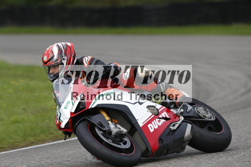 /Archiv-2025/53 16.09.2025 Track Day Domi Aegerter ADR/Gruppe gruen/61